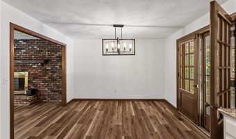 886 Weaver Hill Rd, Coventry, RI 02816