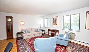66 Girard Ave 312, Newport, RI 02840