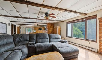 32 S V Ln, Augusta, ME 04330