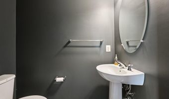 43109 CLARENDON Sq, Ashburn, VA 20148