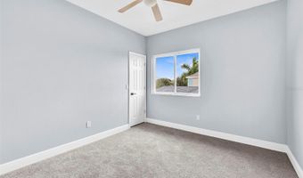 6909 OLD BENTON Dr, Apollo Beach, FL 33572