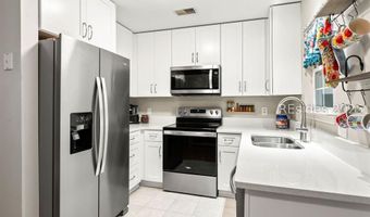 155 South St, Bluffton, SC 29910