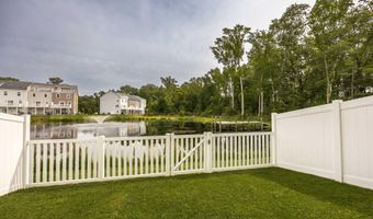 12452 SEA OAKS Ln 5, Berlin, MD 21811