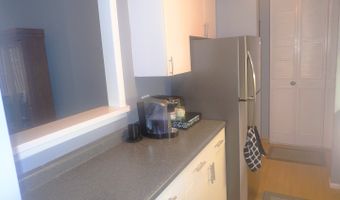 1127 S Old Wilke Rd 101, Arlington Heights, IL 60005