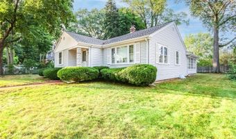 29 Edward Ave, East Providence, RI 02916
