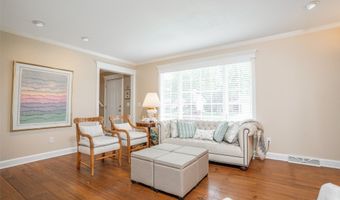 2403 Guenever Ct, Altoona, IA 50009