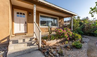 1121 Vista Way, Oceanside, CA 92054
