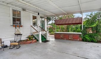 12 Dyal St, Baxley, GA 31513