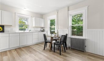 15 Spruce Ave, Cranston, RI 02910