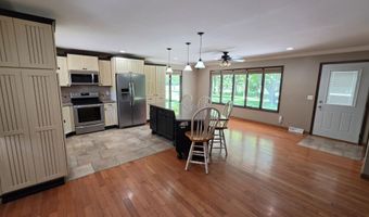 38608 129th St, Aberdeen, SD 57401