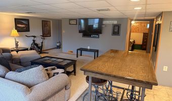 136 Rohr St, Arnolds Park, IA 51331