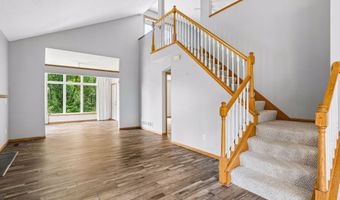 3849 Stonehaven Ct, Anoka, MN 55303