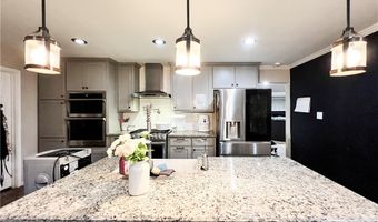 1217 Rose Dr, Alice, TX 78332
