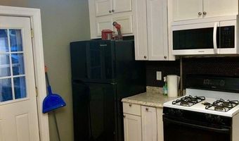 8 Eastburn Pl 1, Boston, MA 02135