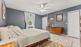 1093 HIBISCUS St, Atlantic Beach, FL 32233