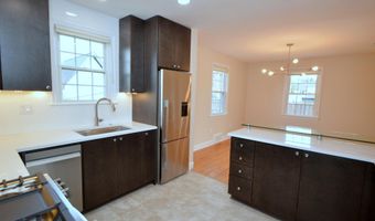 2441 N MCKINLEY St, Arlington, VA 22207