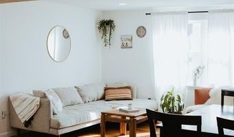 70 Carroll Ave 405, Newport, RI 02840