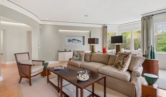 25 Walnut St, Jamestown, RI 02835