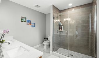 21 Huntington Ridge Rd, Bedford, NH 03110