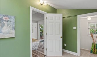 260 E Pace Ave, Akron, OH 44319