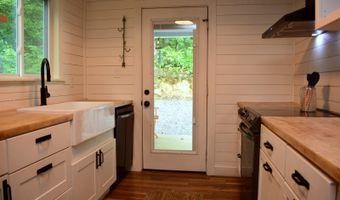 35 CHRISTS Way, Alabaster, AL 35114