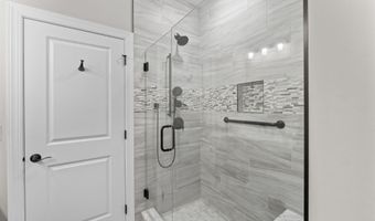 63 Great Hill Dr 63, Bethel, CT 06801
