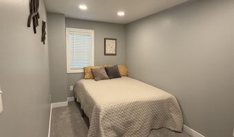 57 61 Dewey St, Arnolds Park, IA 51331