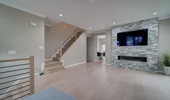 3642 RANSOM Pl, Alexandria, VA 22306