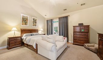 5803 MADAKET Rd, Bethesda, MD 20816