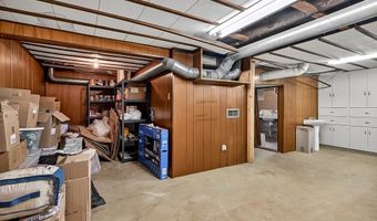 429 NE 8th St, Abilene, KS 67410