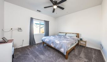 13722 Larkspur Way, Armona, CA 93202