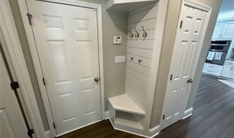 1025 Beacon Hill Xing, Alpharetta, GA 30005