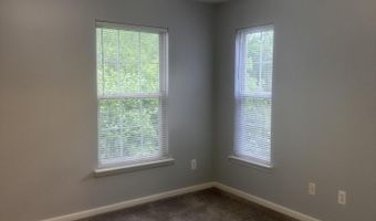 2822 S Knightsbridge Cir, Ann Arbor, MI 48105