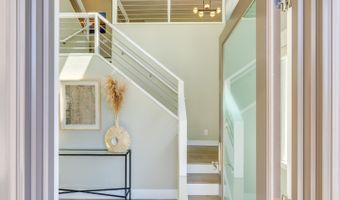 210 Venetian Rd, Aptos, CA 95003