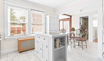 190 Auburn St, Cranston, RI 02910
