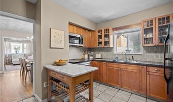 10 Denver Ave, Cranston, RI 02905