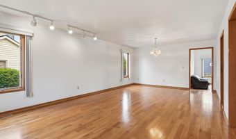 1657 Wake Robin Ct, Ann Arbor, MI 48103
