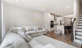 153 LOCKE St, Baltimore, MD 21230
