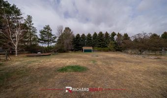 215 44th St N, Cody, WY 82414