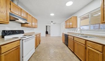 144 OAK PARK Rd, Adkins, TX 78101