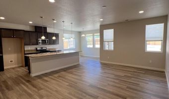 576 Country Hollow Dr, Fernley, NV 89408