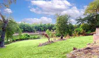 110 W Lakeshore Dr, McAlester, OK 74501