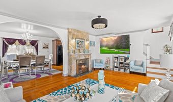 102 Williams Ave, East Providence, RI 02914
