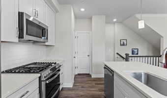 2410 STELLA Pl 2, Alexandria, VA 22303