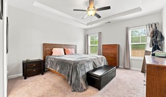 201 Rough Ridge Trl, Aberdeen, NC 28315