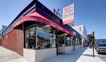 306 Broadway Ave 306-310, Newport, RI 02840