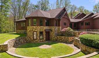 805 Cascades Dr, Aurora, OH 44202