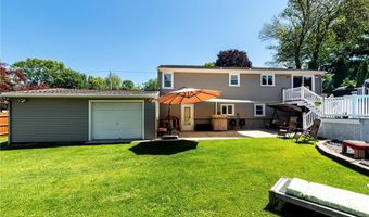 7 Lydia Ave, North Providence, RI 02904