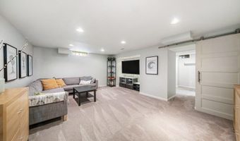 2375 Dundee Dr, Ann Arbor, MI 48103