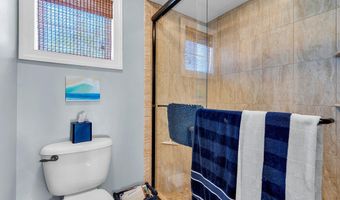 21 W Magnolia Ave, Beach Haven, NJ 08008